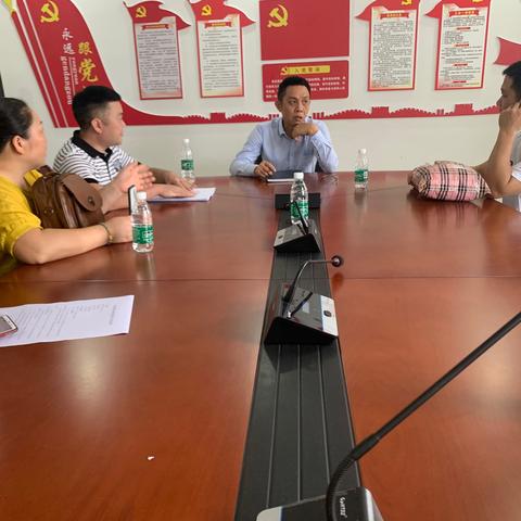 天涯区协调三亚万科湖畔海上大都会农民工讨薪事件