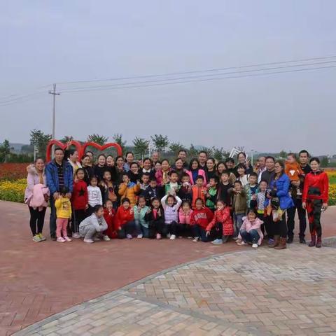 亲子相伴 共同成长