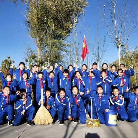 五一劳动节《红领巾小主人在行动》学生实践体验活动