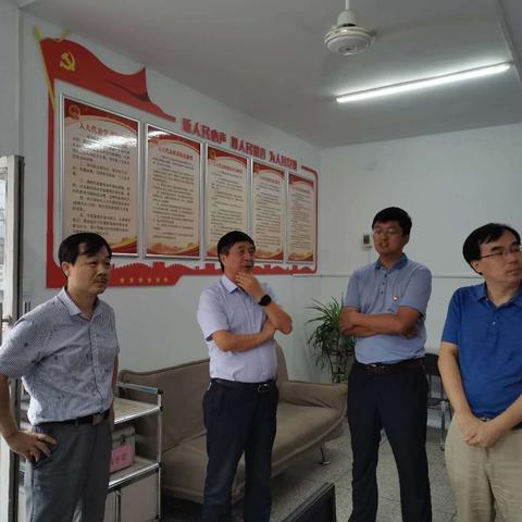 卫滨区人大常委会到解放路街道办事处调研指导人大代表联络站建设工作