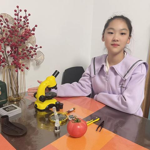 【显微镜下的微观世界】——观察西红柿与洋葱表皮细胞玻片实验