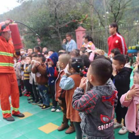 【消防安全，牢记于心】孙悟空幼儿园消防演练活动