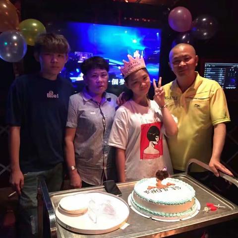 愿你的每一天都如画一样的美丽！生日快乐！