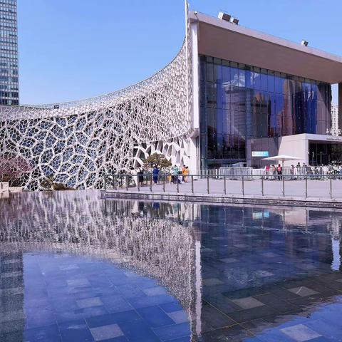 在上自博探究生物的演化