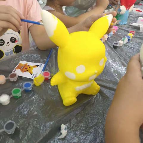 山东成和商业有限公司二楼日化区卡姿兰专柜涂鸦活动圆满结束！