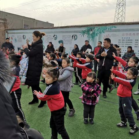 【小牛顿幼儿园】大一班～迎新年亲子活动