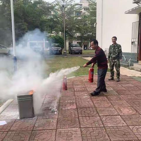 中和镇纪委开展消防演练