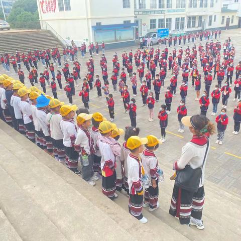 走进小学，憧憬未来——瑞智幼儿园走进北大村中心小学