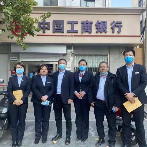 “向先进学习，我们在行动”