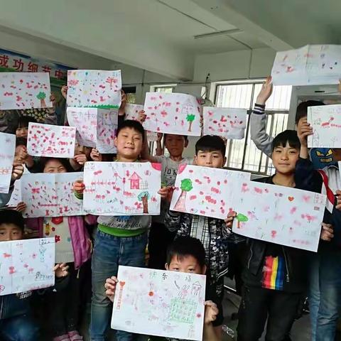 四二工作总结 时间过得真快，一晃一个学期又结束了，看着每一个孩子的改变，为他们的成长感到高兴！