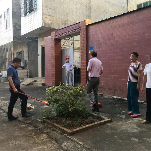 临高调查队开展“四爱·文明劝导”活动