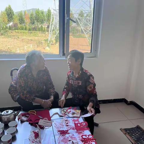 九九重阳节，浓浓敬老情