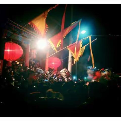 手机拍駢山抬九爷