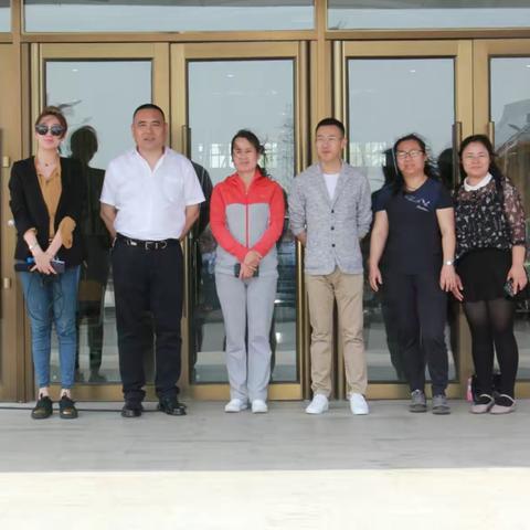 用心传递温暖 以爱放飞梦想——东北育才双语高中部学生走进阿吉小学开展社会实践活动