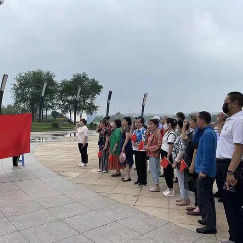 福民路社区党委开展“喜迎党的二十大，不忘初心跟党走”主题党日活动