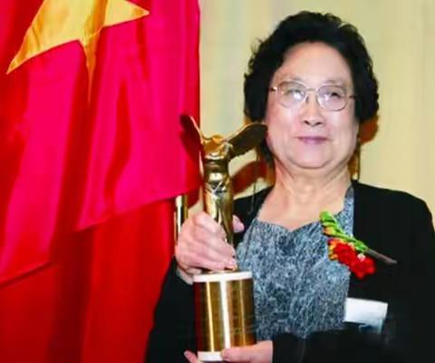 《第191号发现：屠呦呦的故事》——今有呦呦，德音孔昭