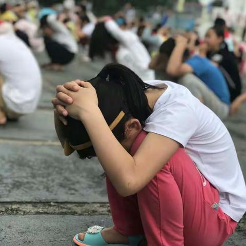 白沙小学防震减灾应急疏散演练