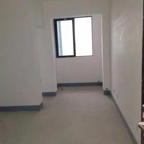 🔑🔑岛上金龙小区1/1/1产权50清水32.8万V634699.684737