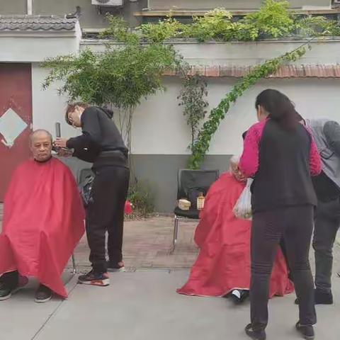 科苑街道欣苑社区：“关爱老人  让爱常在”重阳敬老活动