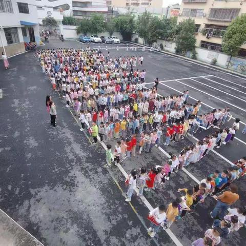 开展防灾演练，筑牢安全防线——襄阳市第四十二中学1—2年级防震和防火演练