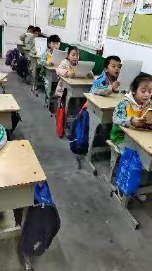 蒲东街道中心小学一年级               【咏经典诗文     蕴墨香素养   】———诵读《弟子规》