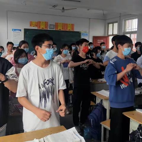 疫情下，我们不忘养育恩——母亲节快乐
