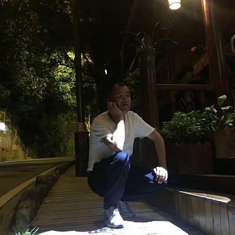 愿你不辜负自己，不辜负余生。