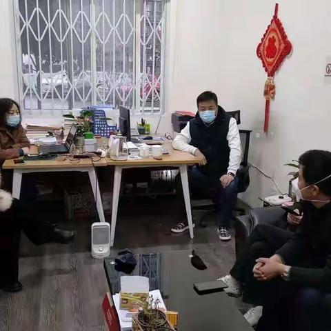 清理楼道杂物、电动车﻿我们一直在行动