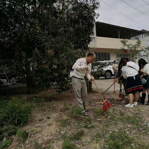 美扶村委会组织开展“迎新春”环境卫生大扫除活动