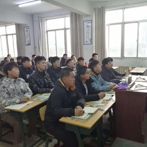 “示范课堂展风采，骨干力量树榜样”——机械工程系观摩示范课活动