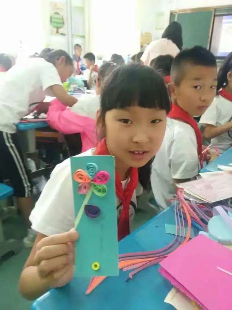 手工艺术三年级六班王一帆