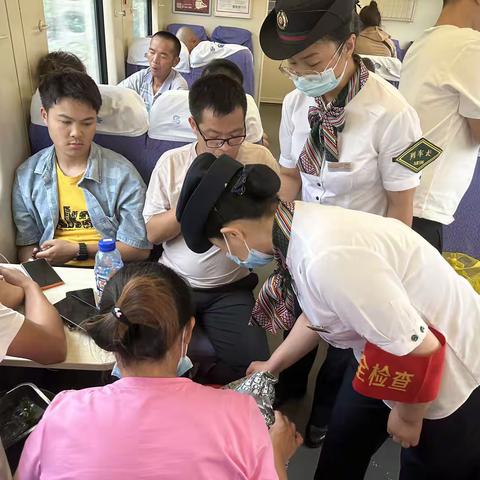 【汉口车队】节日我在岗 贴心服务保安全