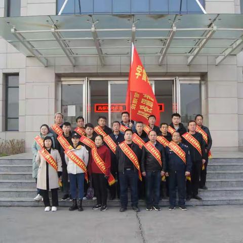 稷山公路管理段开展“关爱自然 义务种树”志愿服务活动