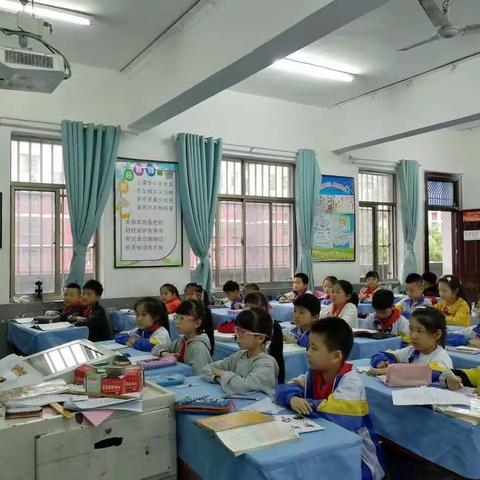 三年级下学期线下学习生活