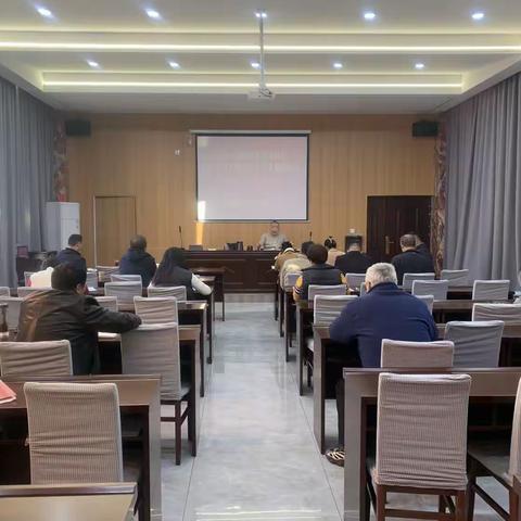 商颂街道办事处杜官屯社区学习宣传全国工会十八大精神会议