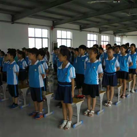 军英小学2016-2017期末考试表彰大会