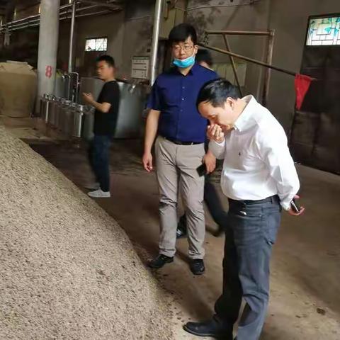 李洪茂行长一行深度调研仁怀白酒产业