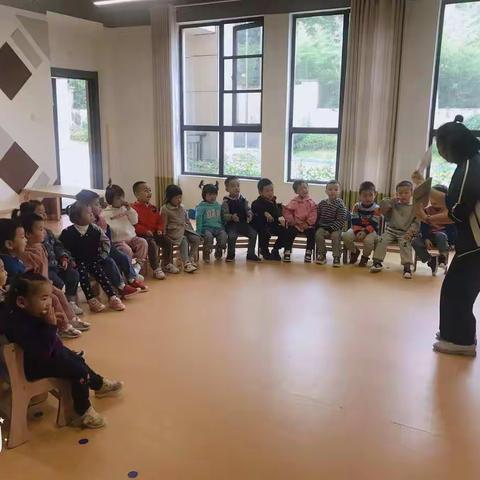 艾美国际幼儿园9~10月份宝贝们英语风采大呈现