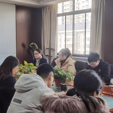西安市技工学校教务科召开新教师培训