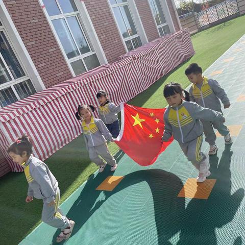 金色摇篮幼儿园幼小一班的精彩瞬间