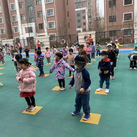 金色摇篮幼儿园幼小一班精彩瞬间