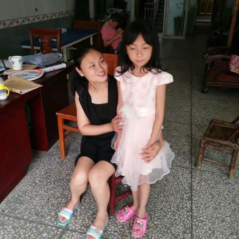 金山镇中心小学一（4）班“教师访万家”活动