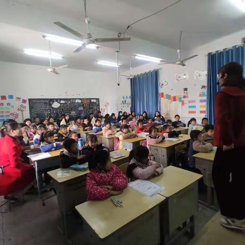 城乡携手促发展 均衡教育谱新篇——都昌县芗溪中心小学“送教下乡”活动