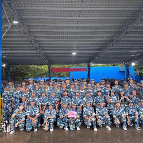 少年强则国强，初一三班学子当自强！——社会实践活动