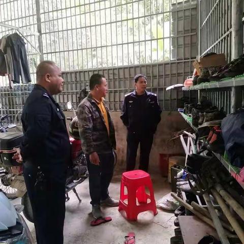 保亭县森林公安局毛瑞林区派出所开展岁末年初森林防火检查工作