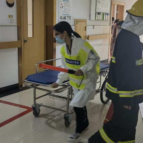 台州市肿瘤医院302病区开展消防灭火疏散演练