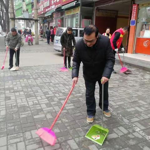 传承雷锋精神，创建文明城市。以宣传十九大精神为主线，以弘扬雷锋精神为主题。以关爱自然环境服务为重点。