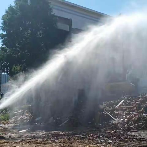 桃园路街道办事处攻克艰难，拆除违建不松懈！