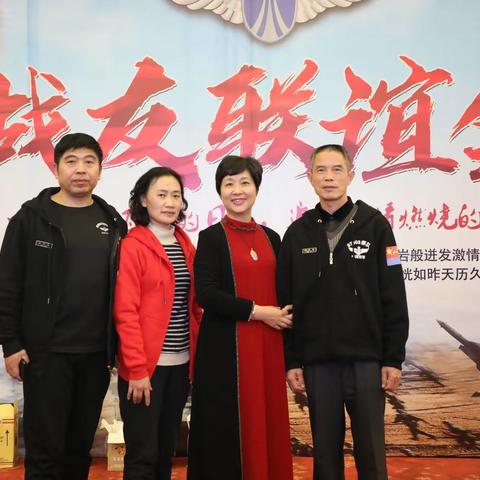 致敬八一致敬军嫂/你是军人以外的英雄，是丈夫的骄傲和孩子的榜样！