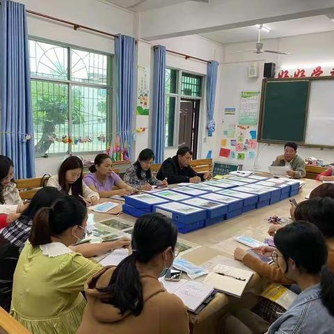 南丁小学开学工作部署及疫情防控安全演练